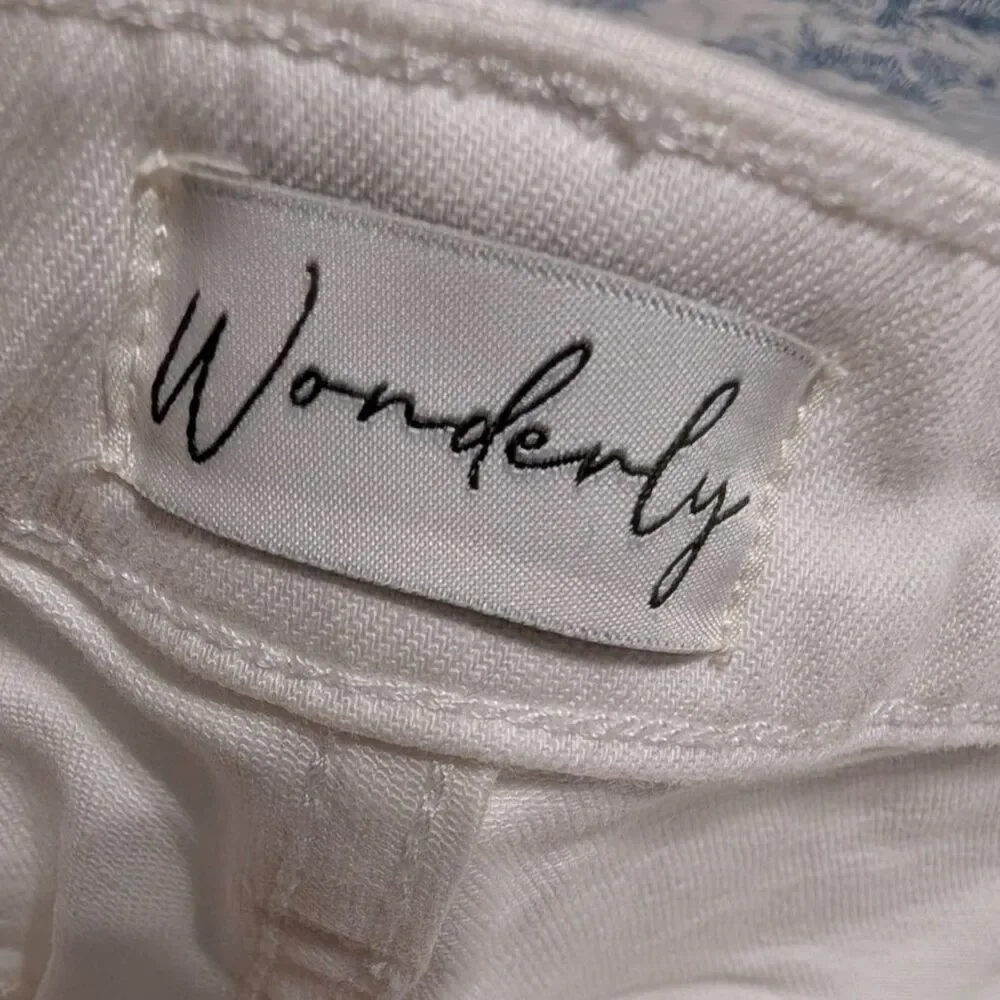 Wonderly White Cropped Straight Jeans 20W Plus Size Stretch Denim Chic Spring - Picture 4 of 6